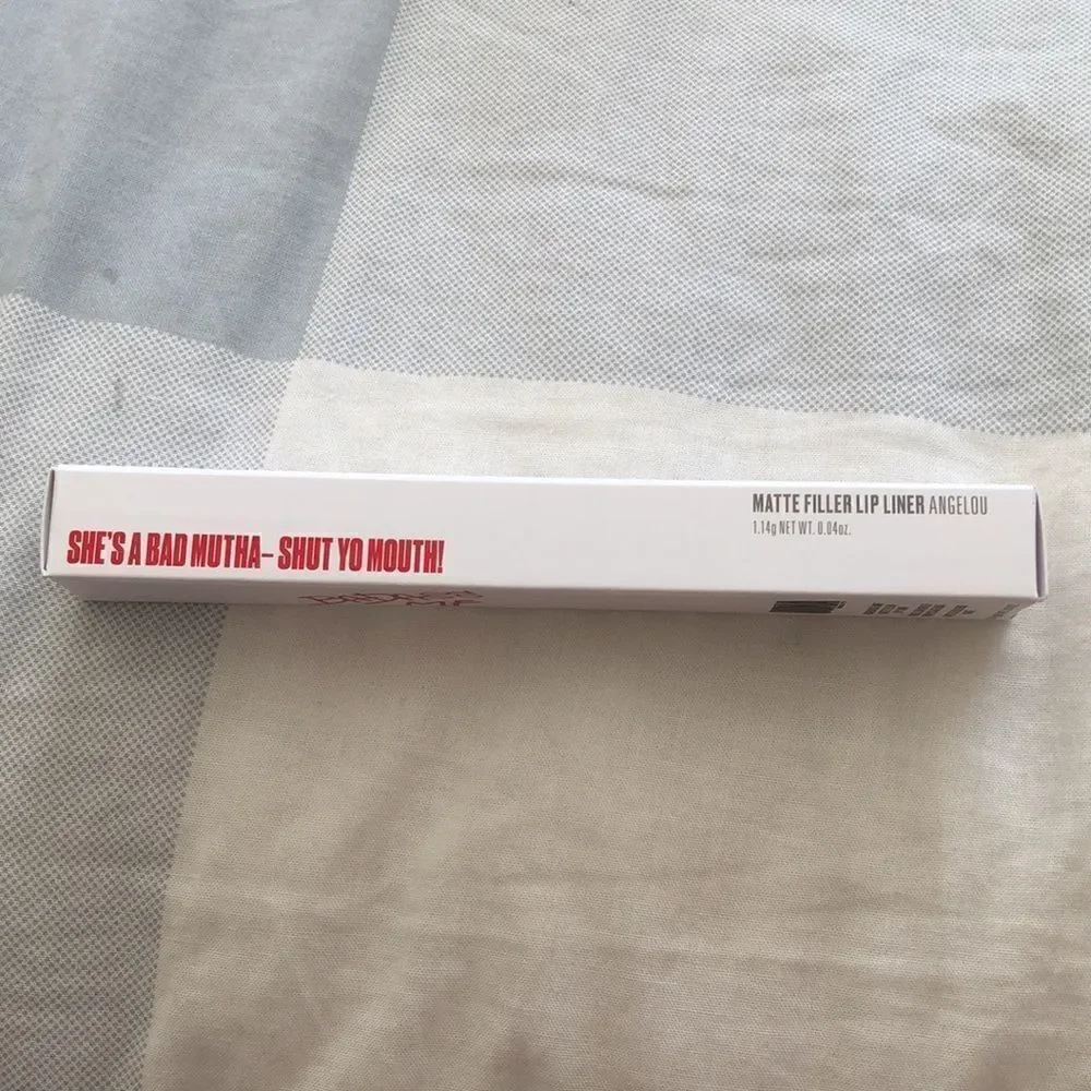 UOMA Beauty BadAss MF Matte Filler Lip Liner in Angelou NIB